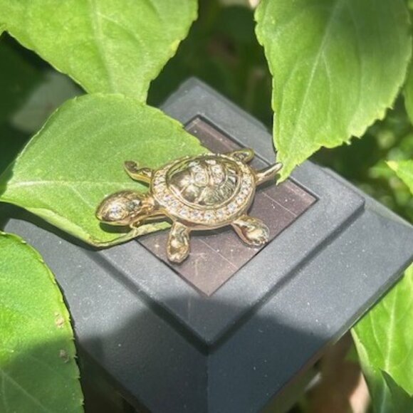 SWAROVSKI Crystal Gold Tone TURTLE BROOCH - Picture 6 of 10